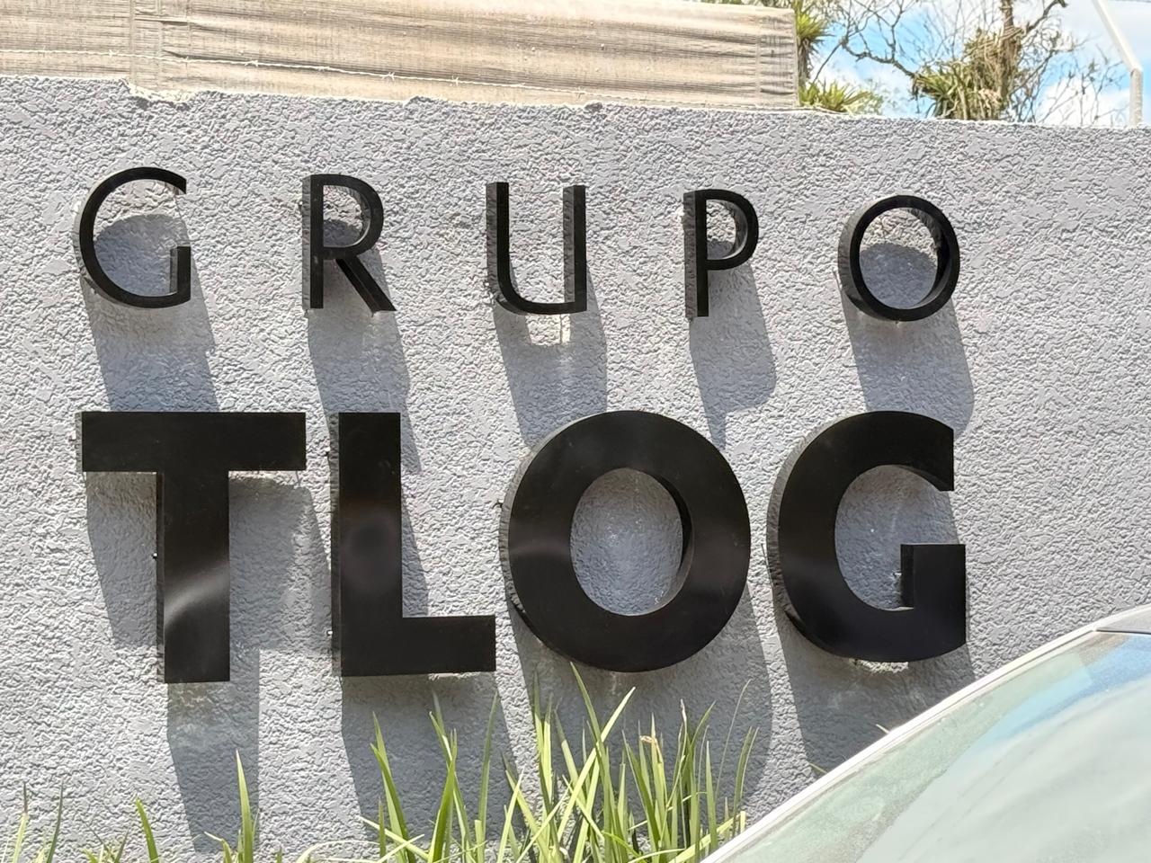 Letreiro Externo em Relevo - Grupo Tlog